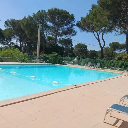 De Charme Avec Piscine * 르카스틀레
